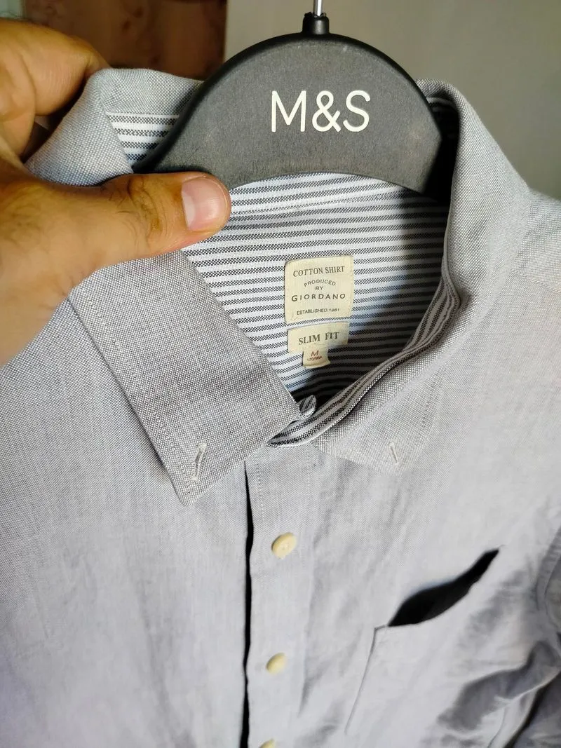 Giordano slim fit SIZE M branded kemeja pria photo 1