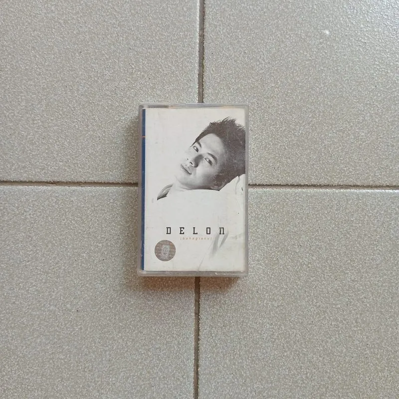 Kaset Pita Cassette Tape Vintage Delon Bahagiaku Old Retro photo 1