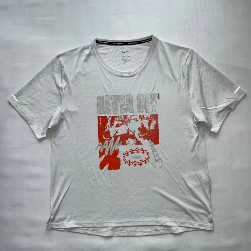 Nike Miller Never Off Wolf Graphic Reflective Running Jersey photo 1