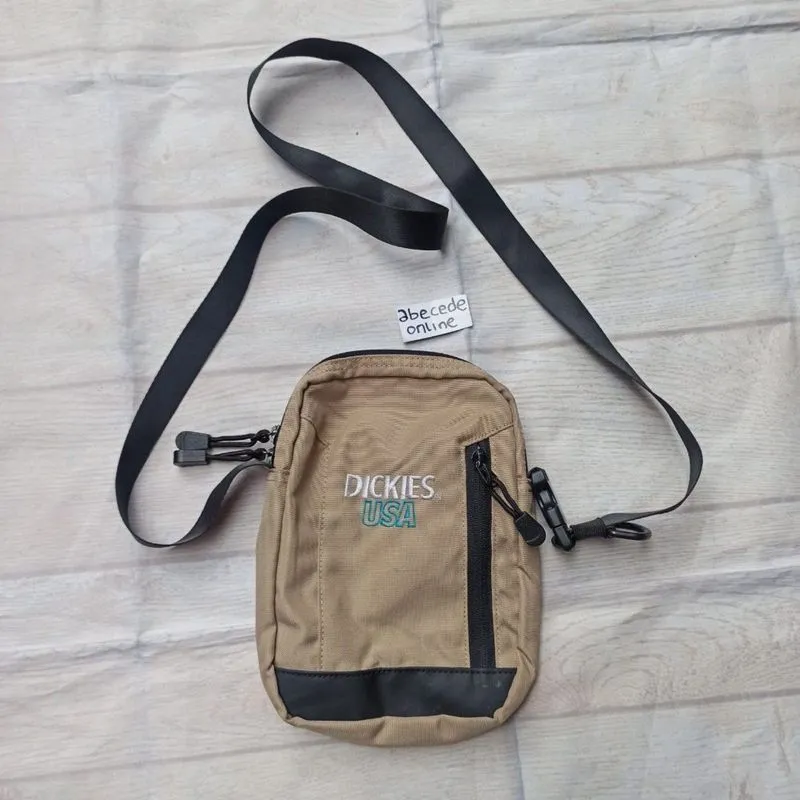 DICKIES USA sling bag
kondisi super gress photo 1