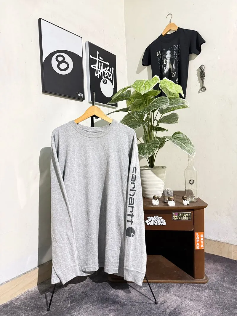 CARHARTT SPELLOUT photo 1