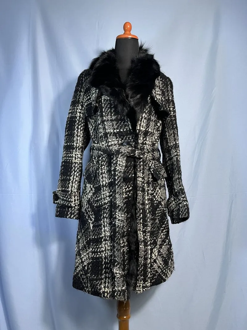Trench Coat Plaid Kombinasi Fur photo 1
