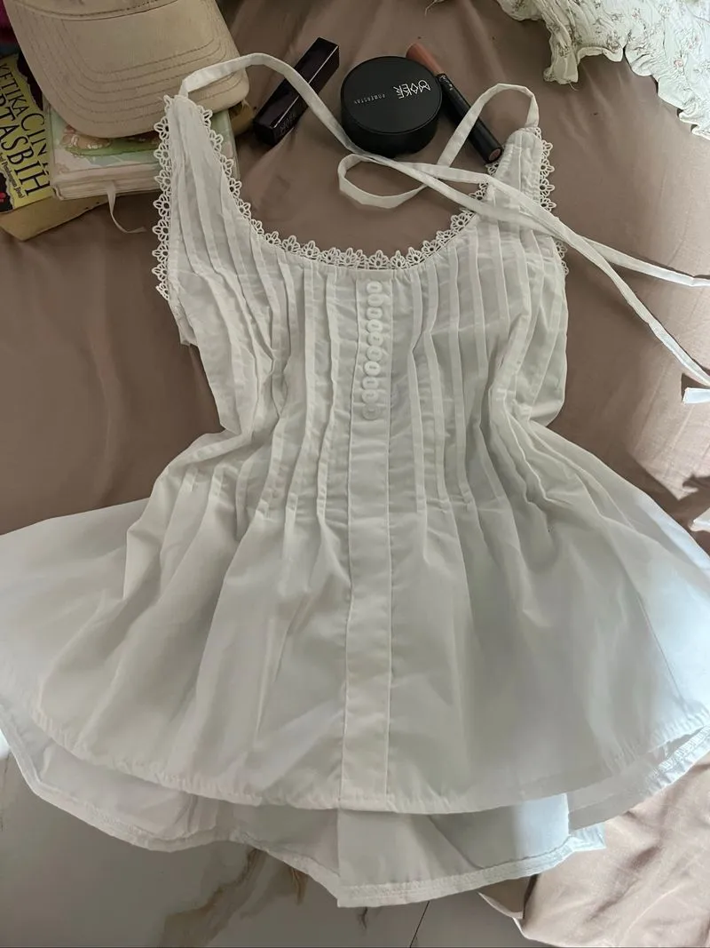 white halter top (clothier) photo 1
