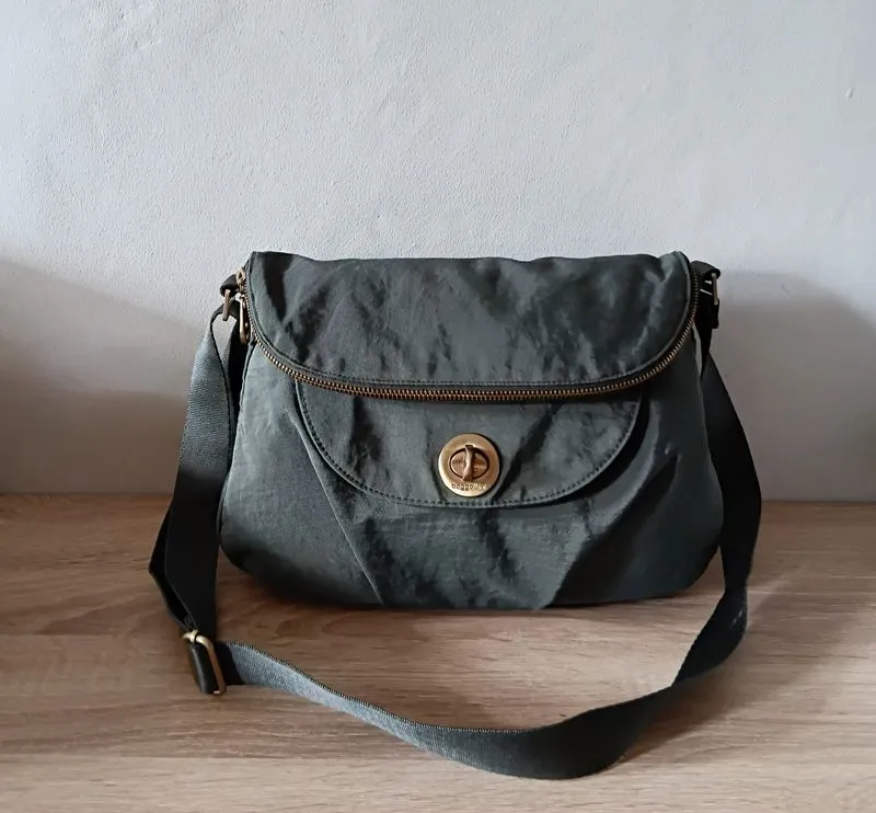 Sling Bag Brand Baggallini  photo 1