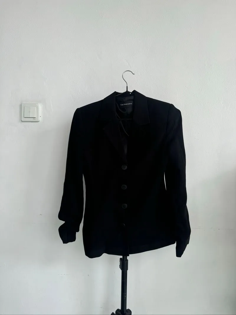 Blazer Executive  photo 1