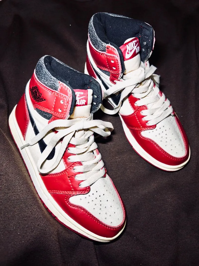 Nike Air Jordan 1 High Chicago Unisex photo 1
