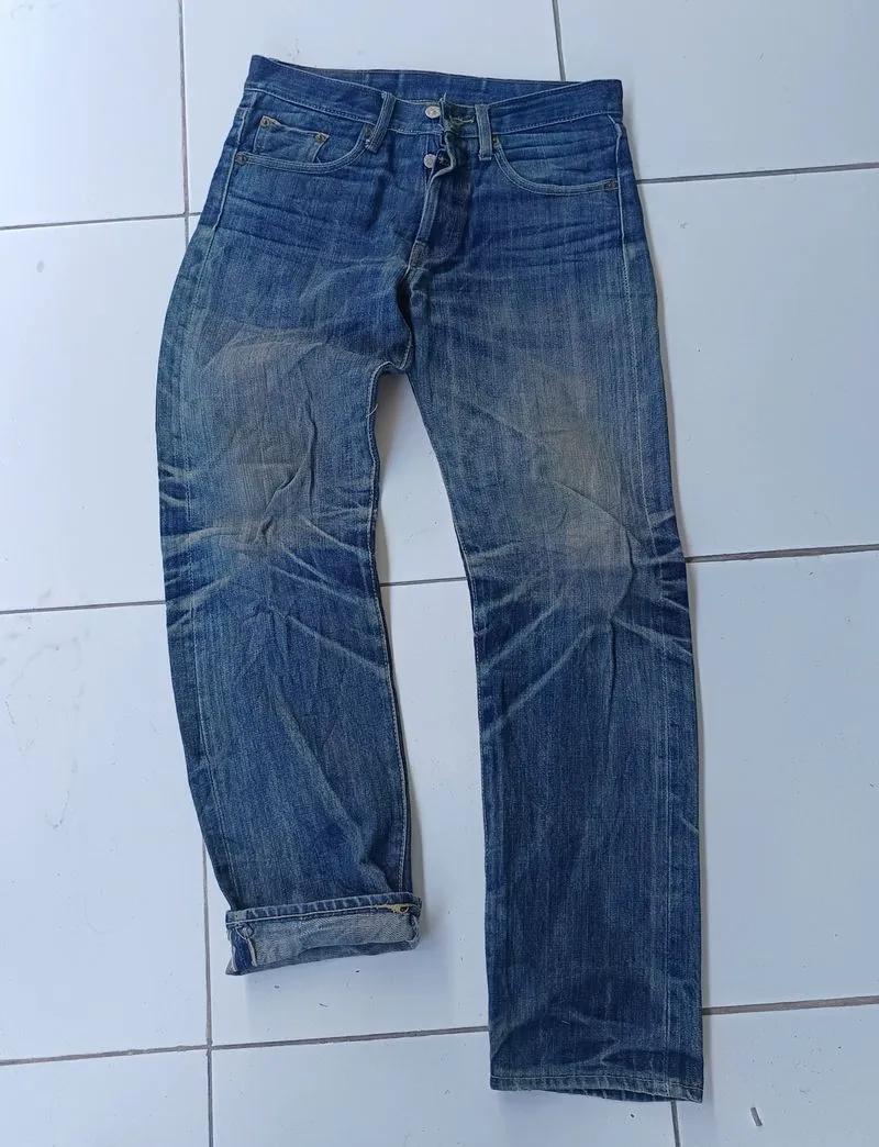 Levis 501 thunder fade photo 1
