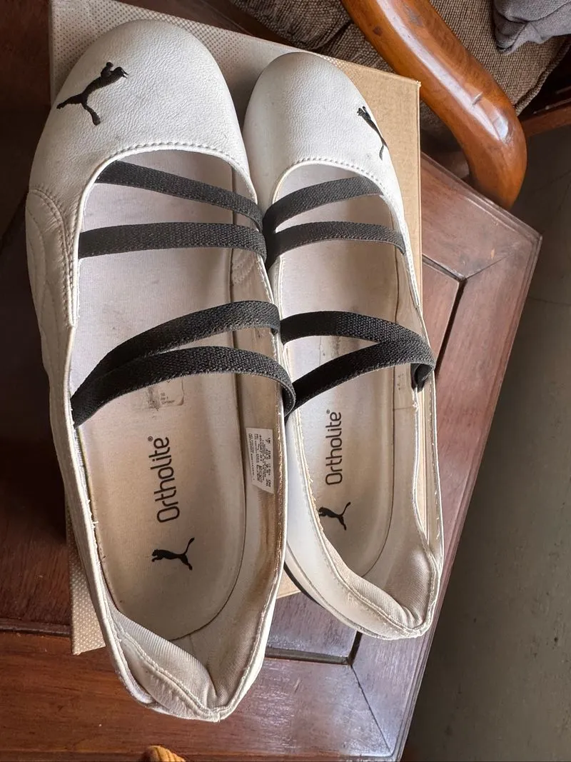 Puma Speedcat Ballet Women's casual white, kulit dengan logo photo 1