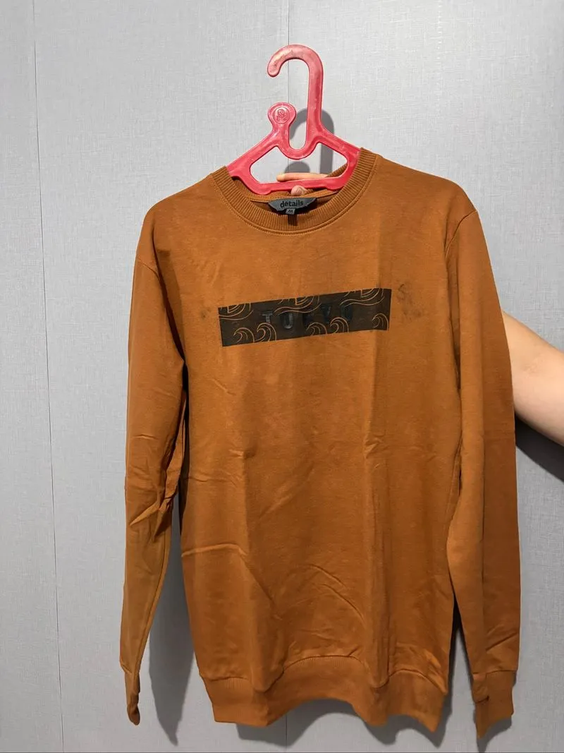 Sweater photo 1