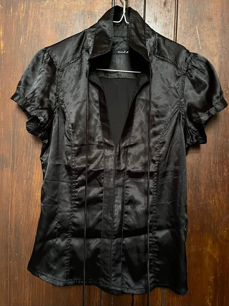 blouse  photo 1