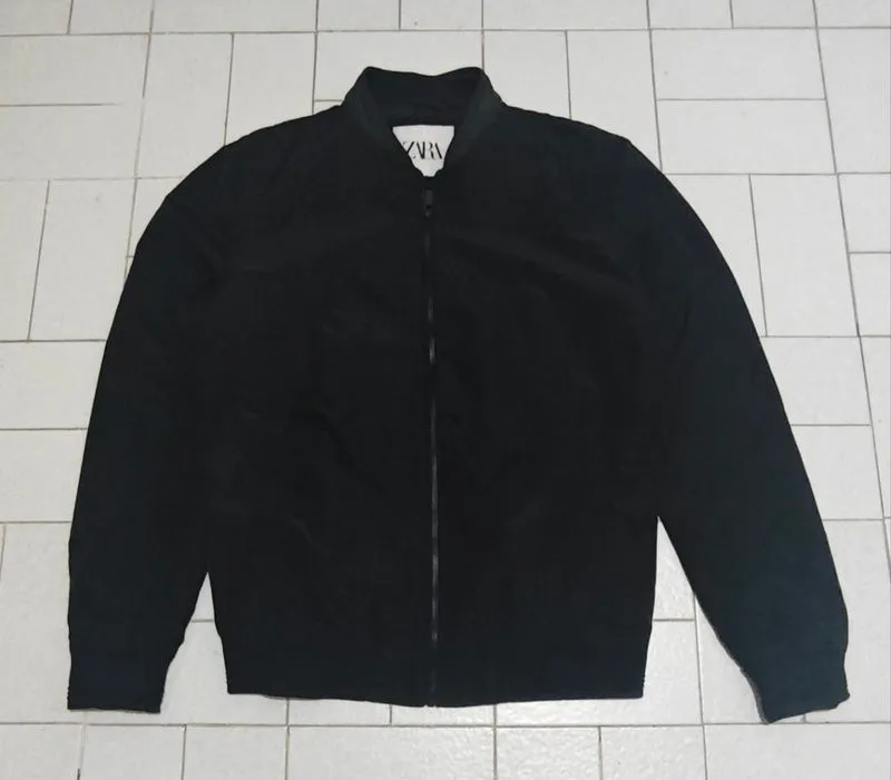 Jaket Casual Bomber Zara Hitam photo 1