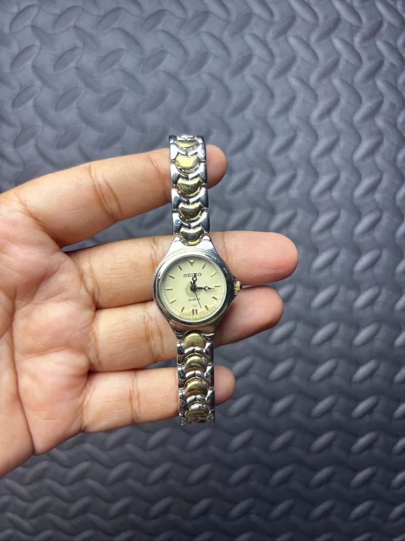 JAM TANGAN SEIKO ANALOG SILVER GOLD DIAL VINTAGE (4) photo 1