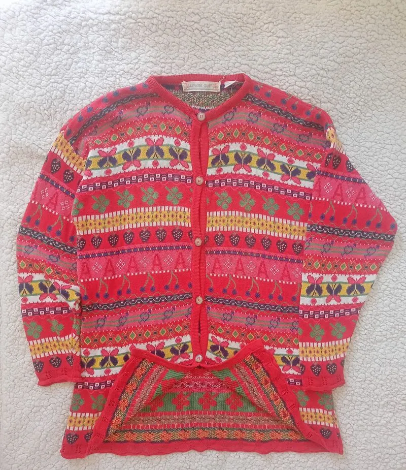 Vintage cardigan flower  photo 1