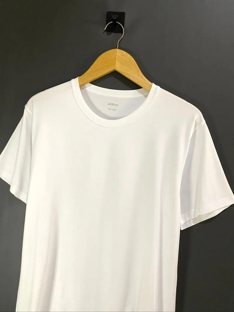 Uniqlo Airsm Short Sleeve Tee photo 1
