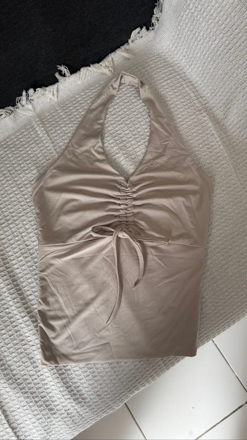 Halter top  photo 1