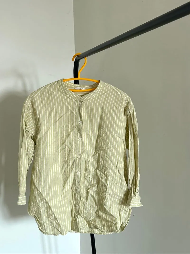uniqlo light green shirt photo 1