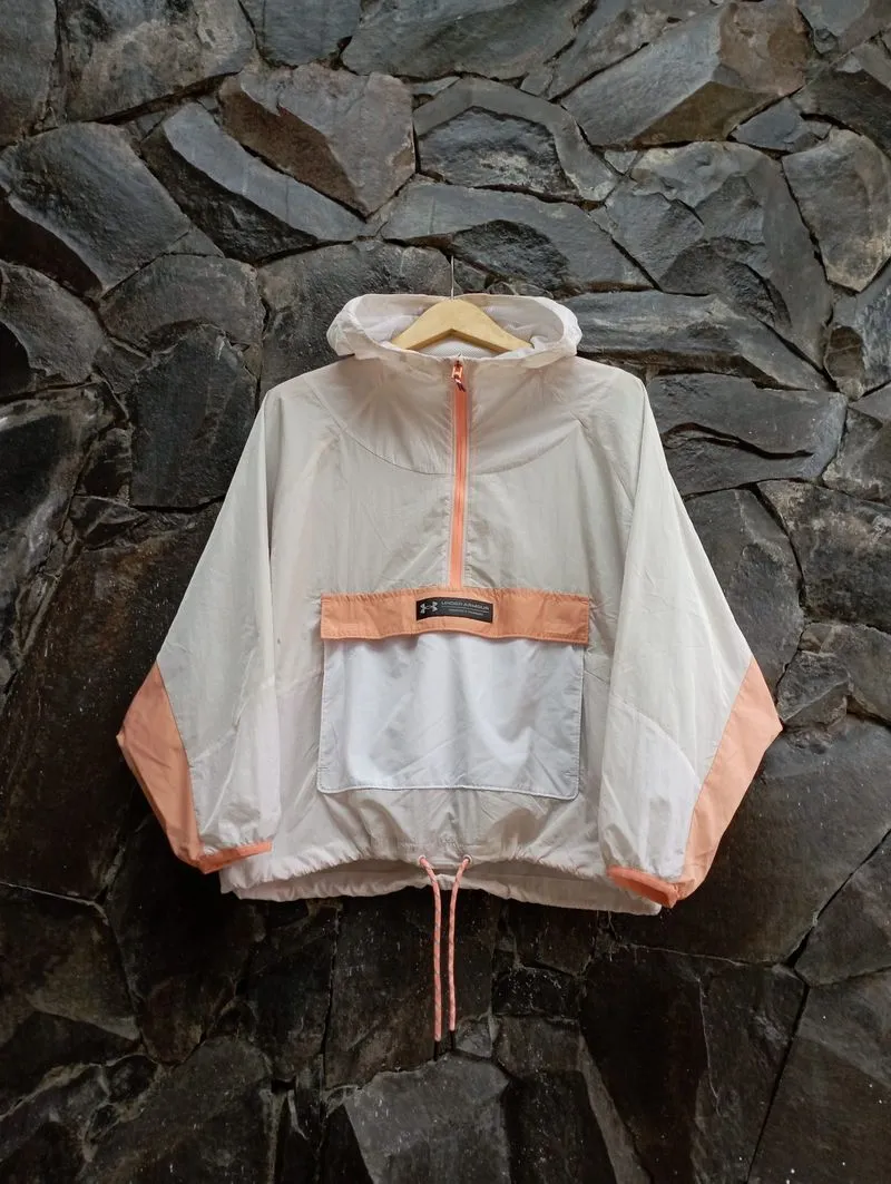Under armour cagoul jacket/ track jacket/ running jaket photo 1