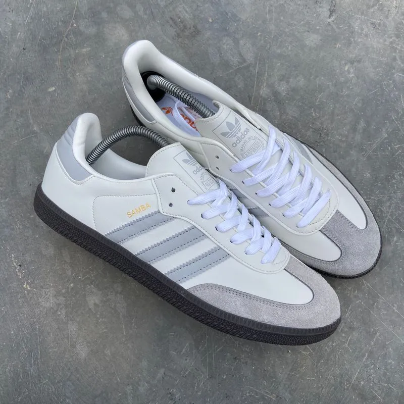Adidas Casual Sneakers Pria white