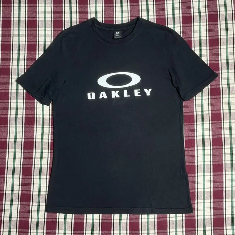 T-Shirt / Baju Kaus OAKLEY original size XS/S warna hitam photo 1