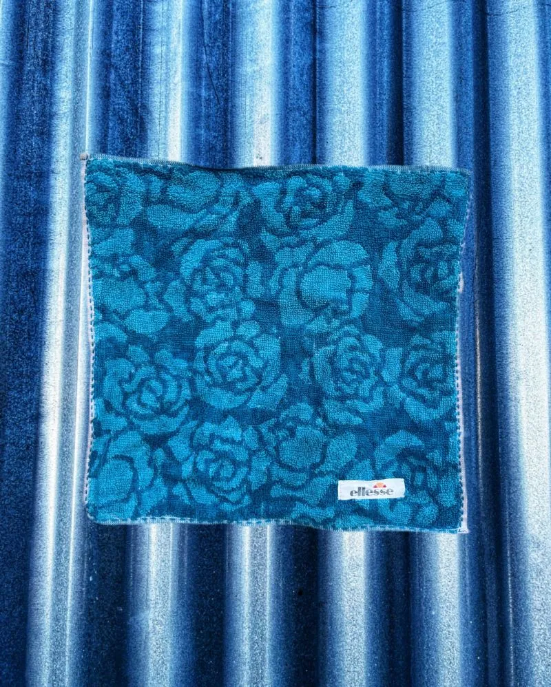 Vintage ellesse towel photo 1