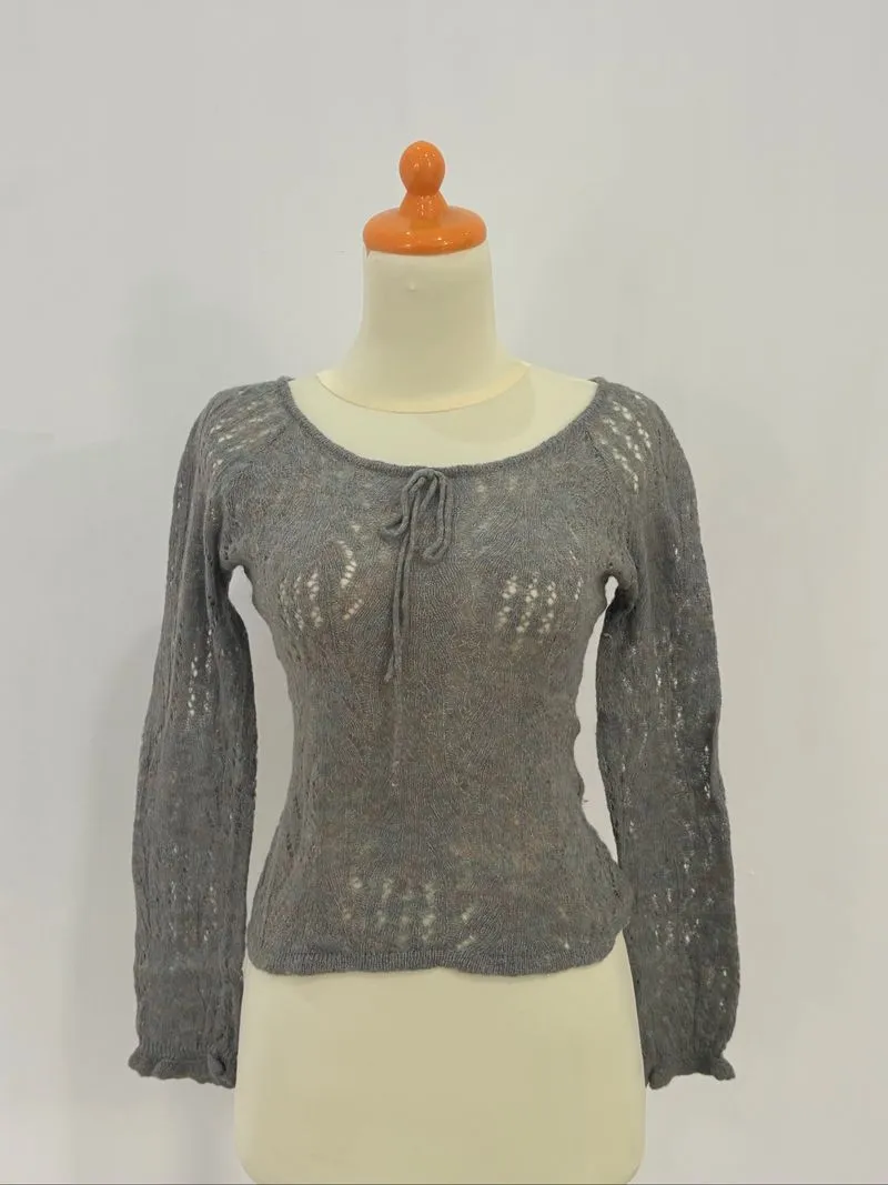 Knit Long sleeve Grey | Lengan Panjang Abu-Abu Rajut photo 1