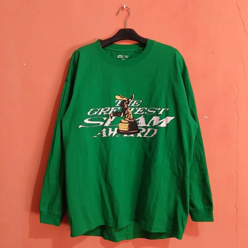 Uniqlo x shinpei ueno green (size XL / lebar 61cm) BEKAS photo 1