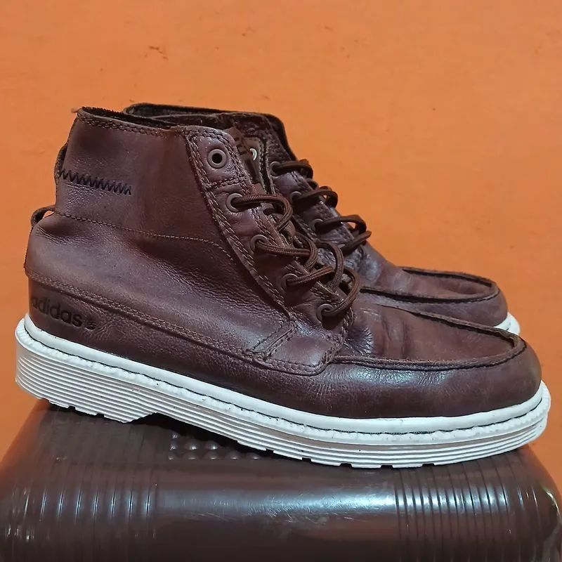 Adidas neo boots (size US10 / CM28)BEKAS photo 1