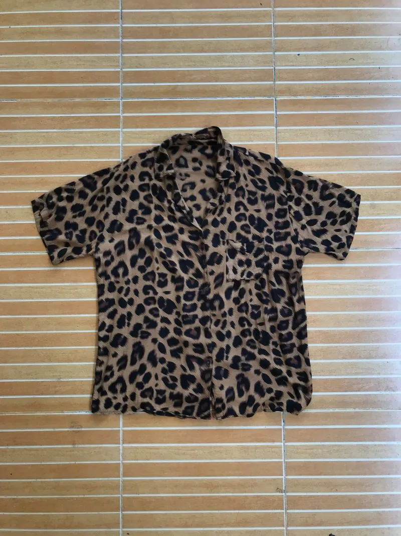 Kemeja leopard photo 1