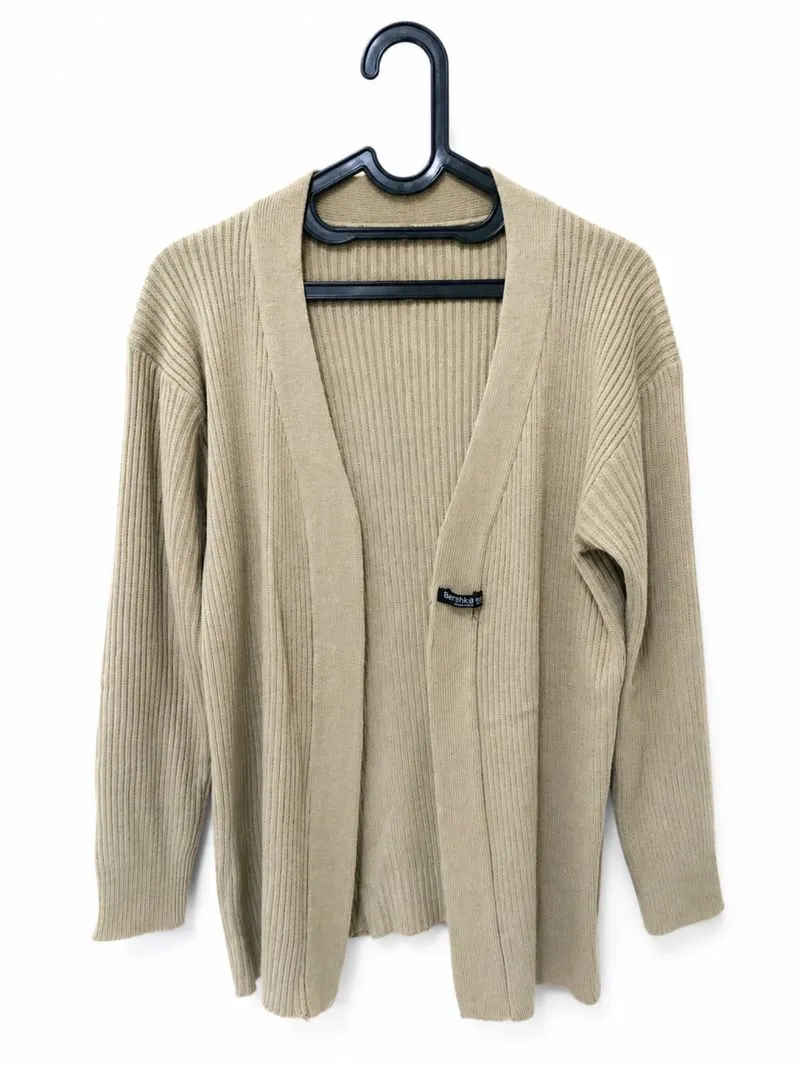 CARDIGAN photo 1