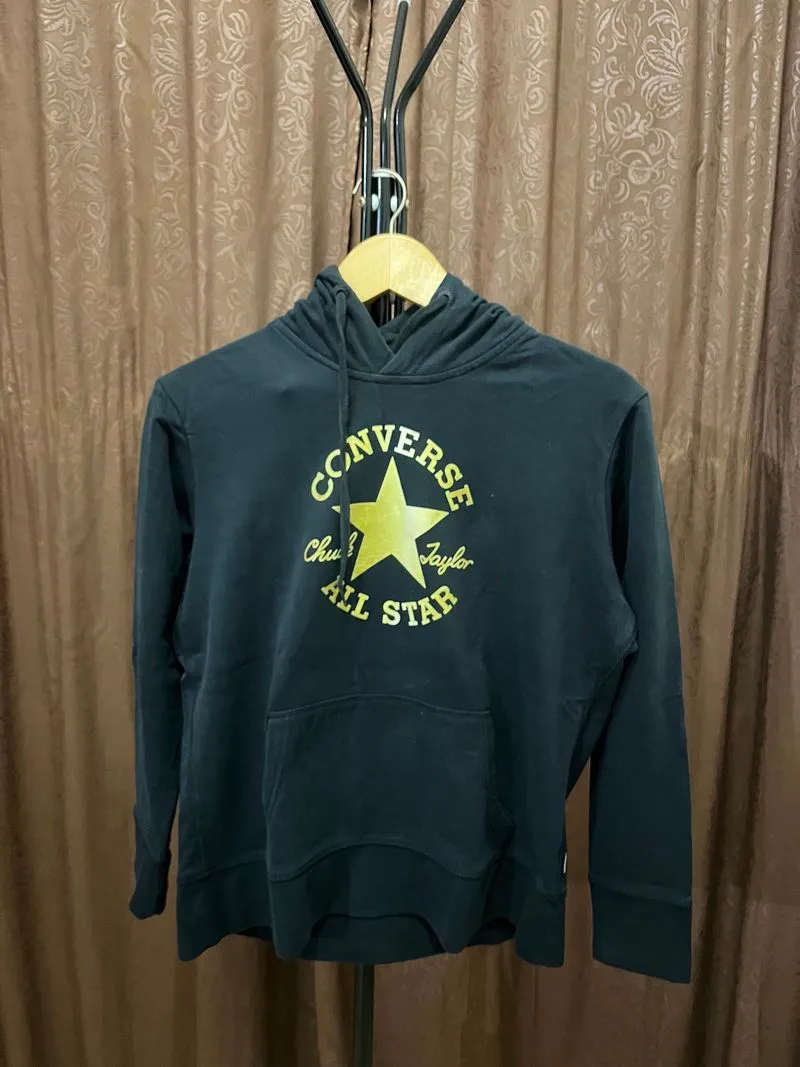 Hoddie converse photo 1