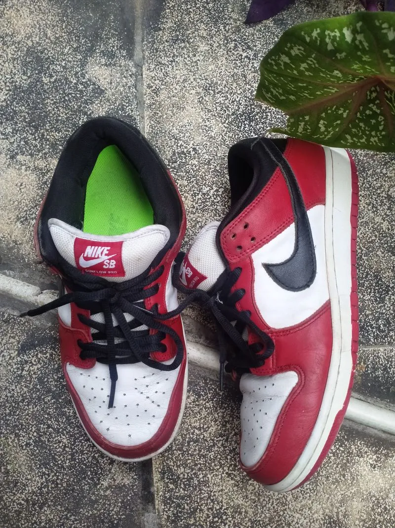 Nike Casual Sneakers Pria white red photo 1