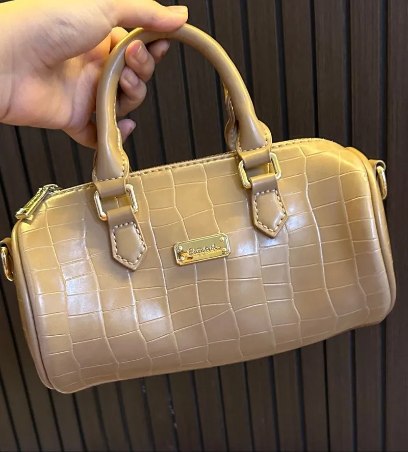 Elizabeth sling bag brown photo 1