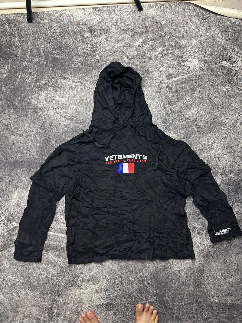 HOODIE VETEMENTS SECOND photo 1