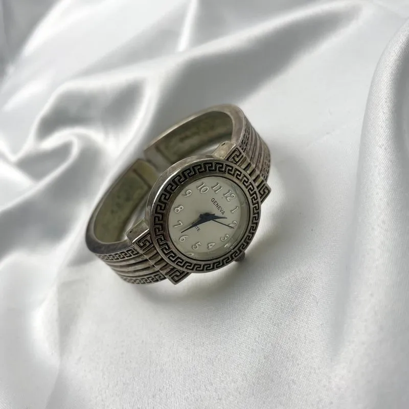 Vintage Y2K Wanita silver photo 1
