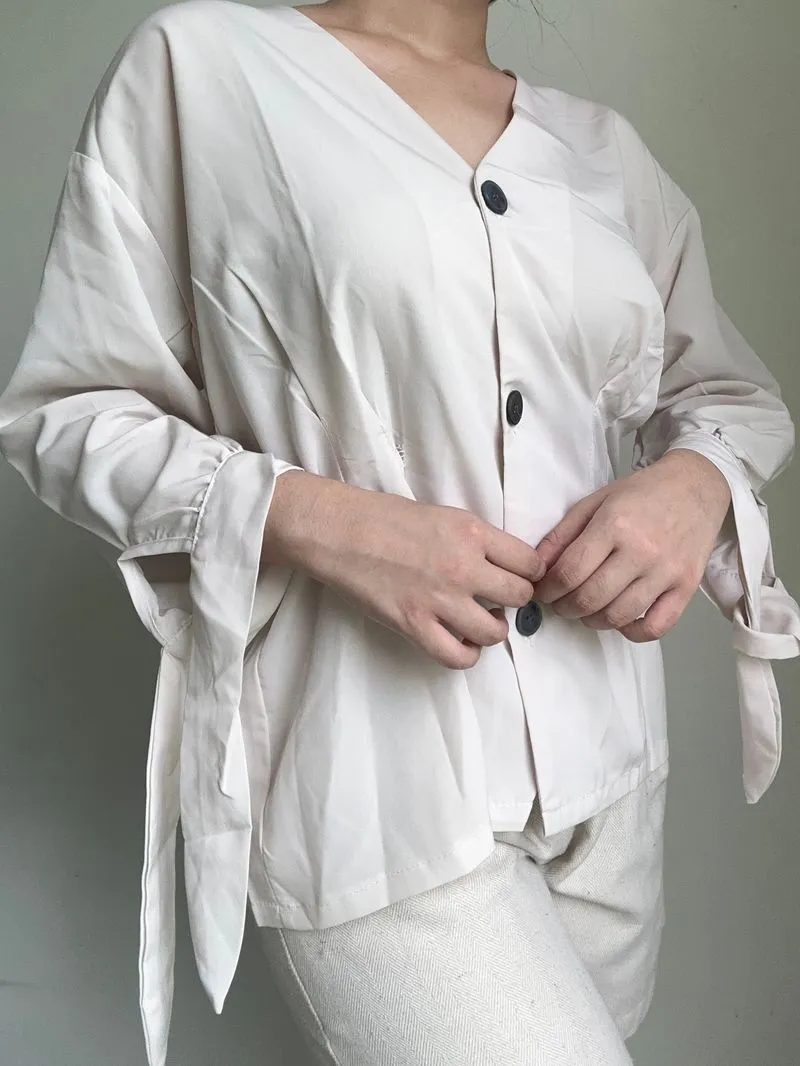 Vintage Blouse Wanita white cream photo 1