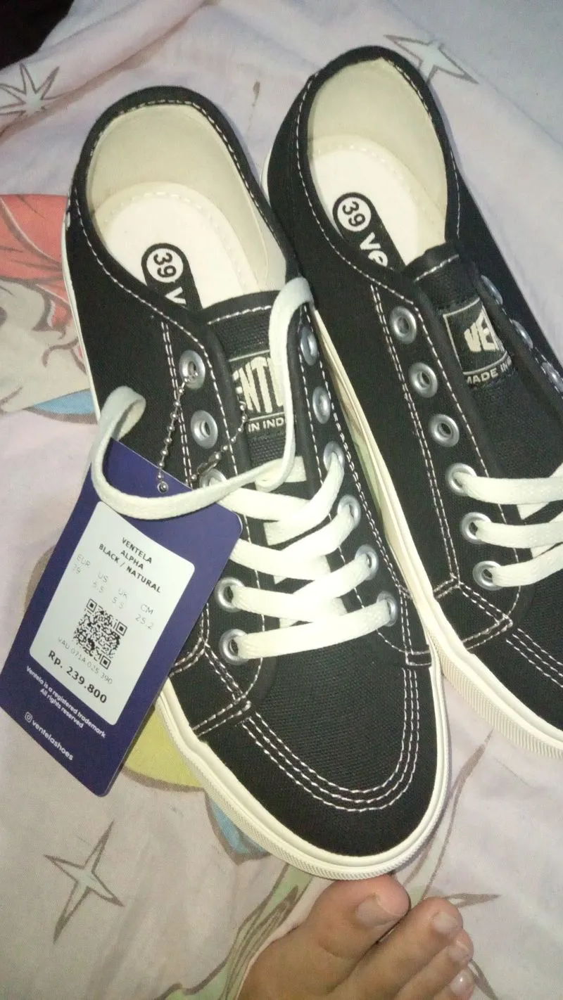 Ventura Skater Minimalist Flat Wanita black cream photo 1
