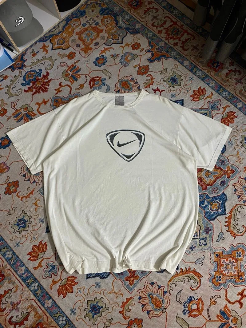 90s NIKE TSHIRT photo 1