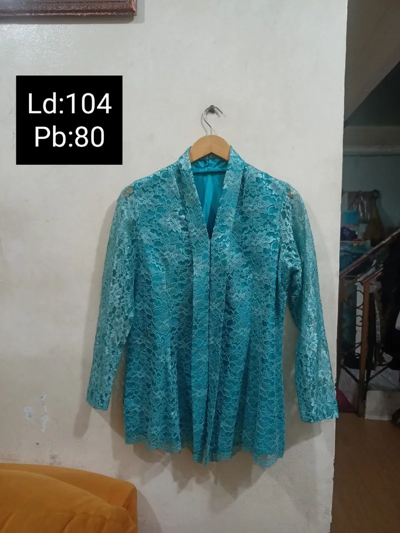 Kebaya brokat kutu baru photo 1