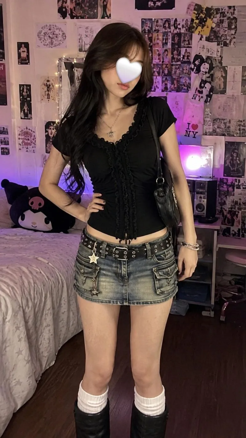 Black Fitted Top photo 1