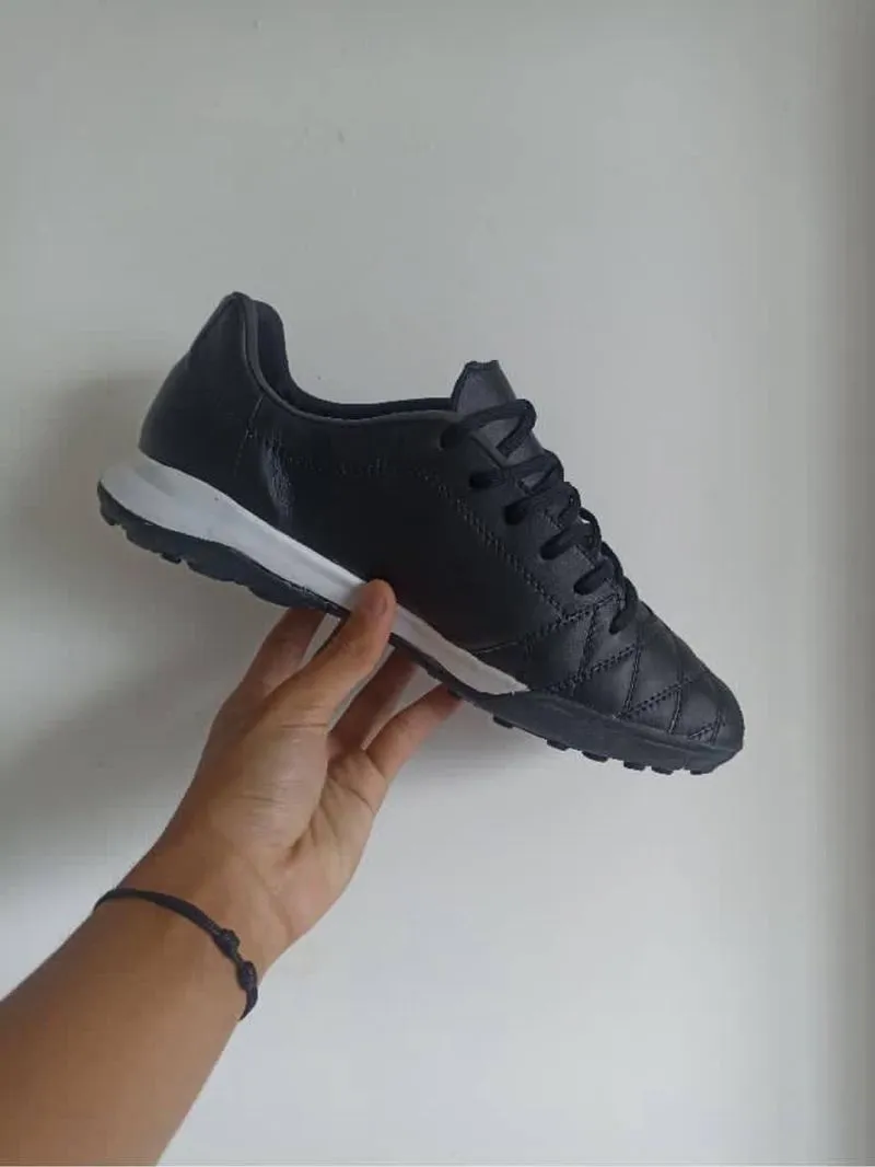 Sepatu Bola Futsal Turf / Rumput Sintetis photo 1
