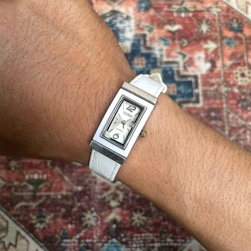 Guess Ivory Vintage casio seiko alba citizen gucci benetton photo 1
