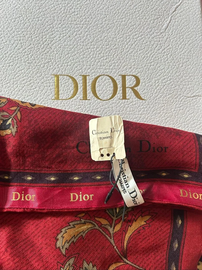 scarf dior merah with box  photo 1