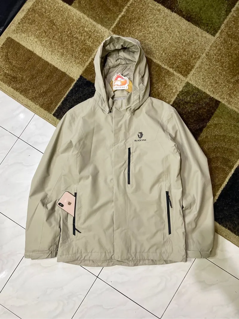 Blackyak Mens Spree Rain Jacket Cream . Baru photo 1