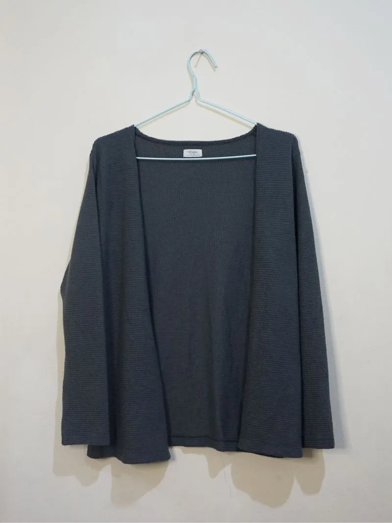 Maja Fashion House Cardigan Wanita Abu-Abu photo 1