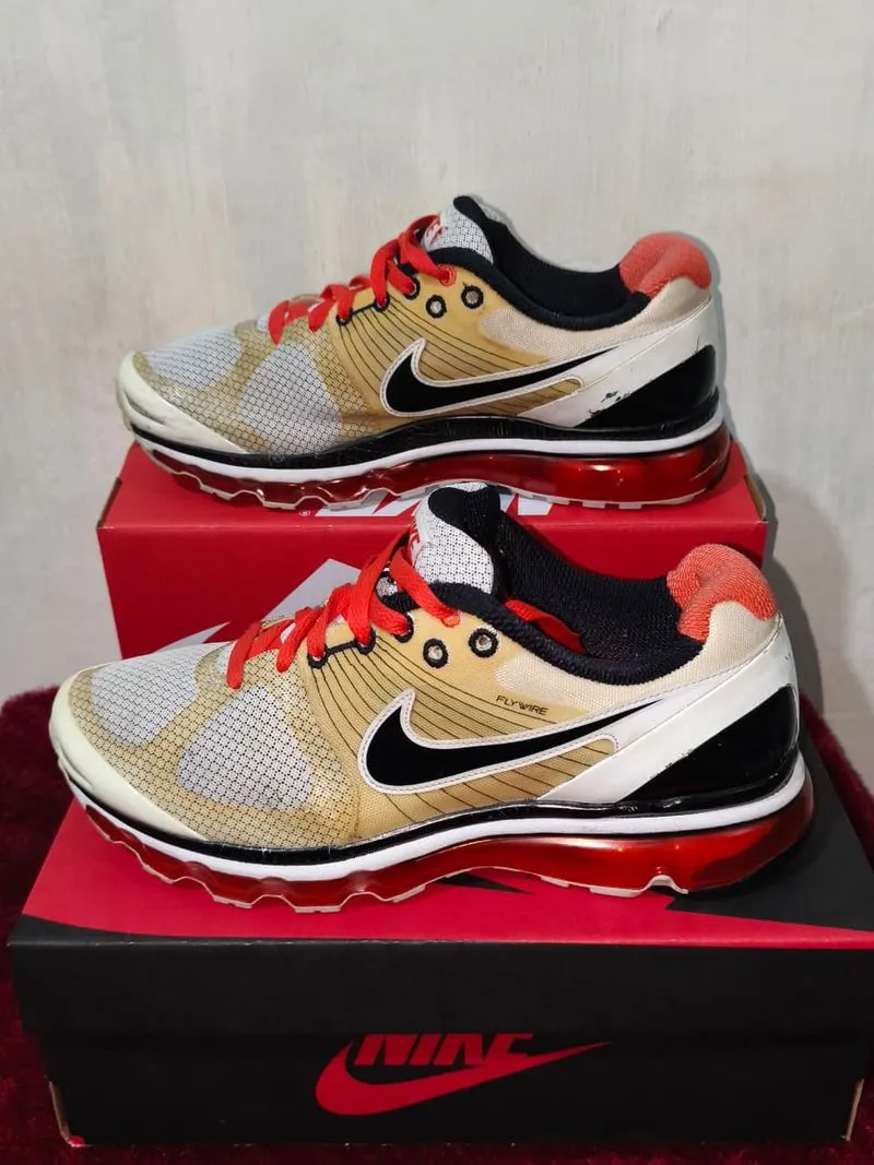 Nike Air Max + 2010 Size 42 photo 1
