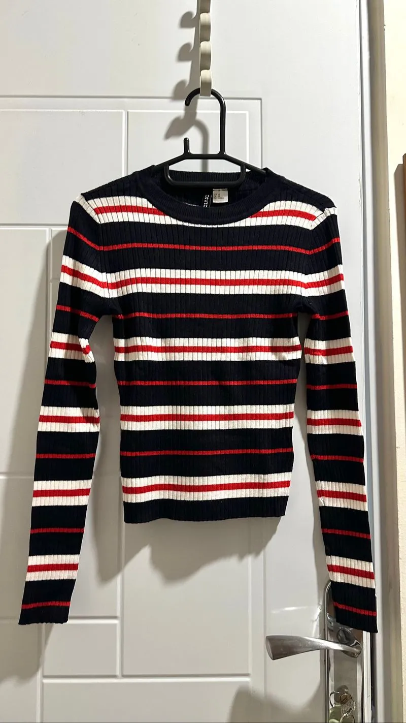 HnM Tshirt Rib L/S photo 1
