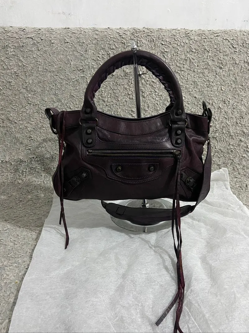 Balenciaga first burgundi  photo 1