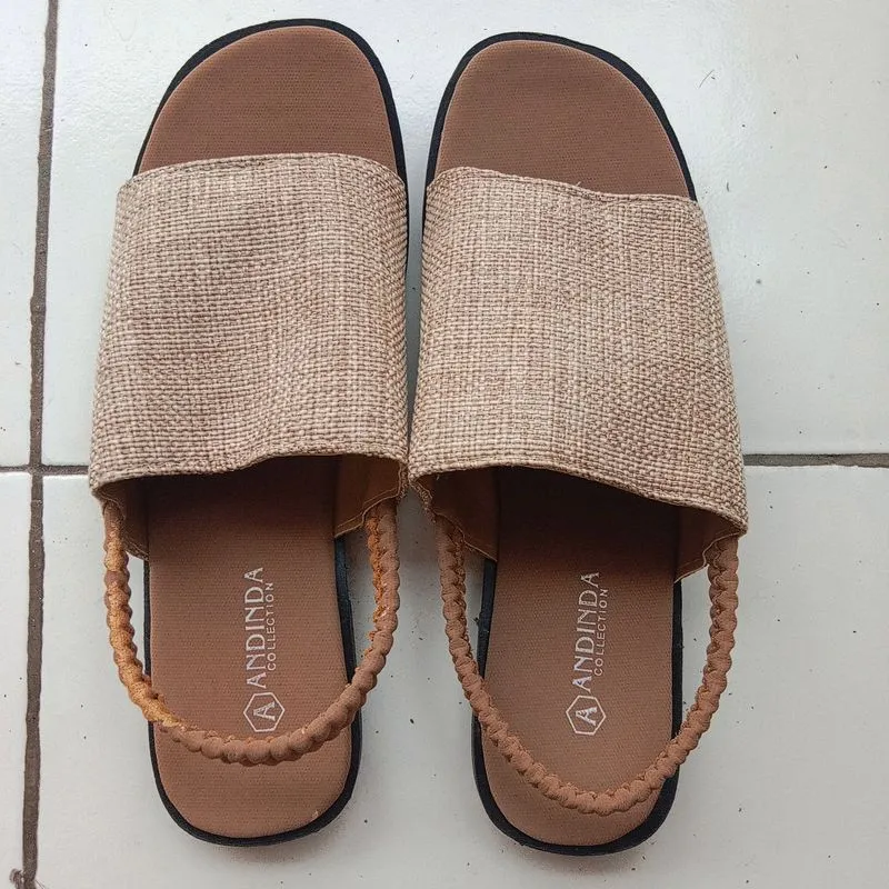Casual Sandals & slide Wanita brown photo 1