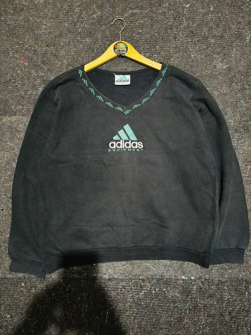 adidas vtg photo 1