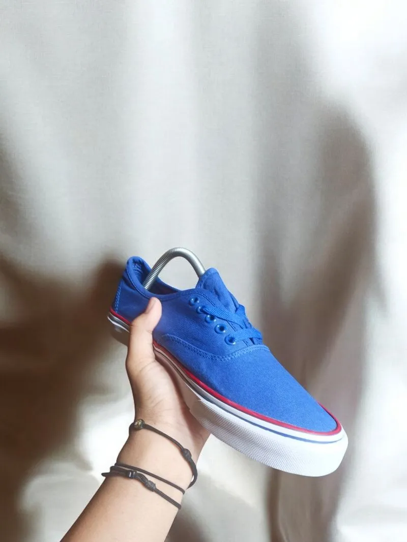 VANS Streetwear Skater Sneakers Pria blue photo 1